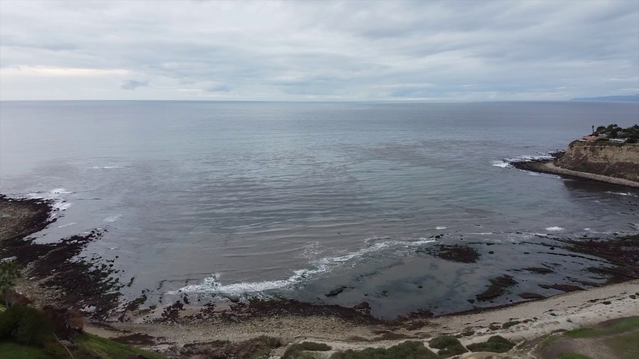 Palos Verdes Lunada Bay California 4K Relaxing Drone Film (Ambient Apple TV Style)