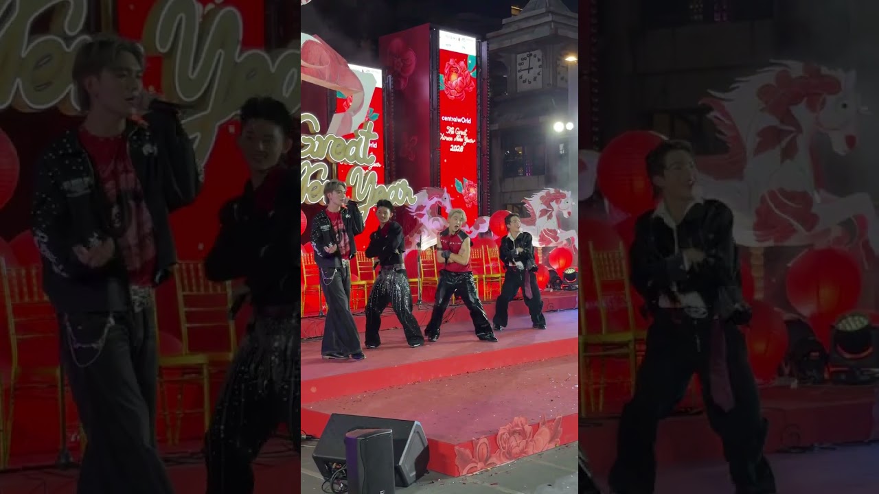 曼谷 Central World 新年 泰国年轻男团