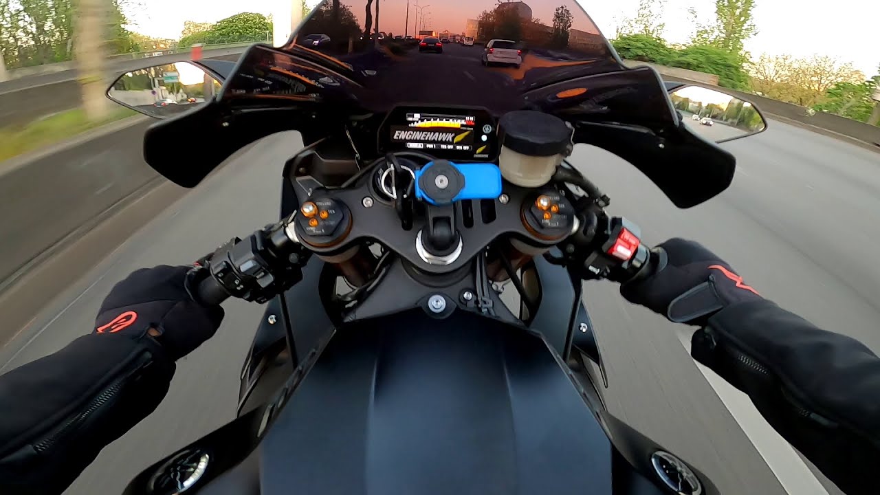 JE TESTE LE YAMAHA R1 !