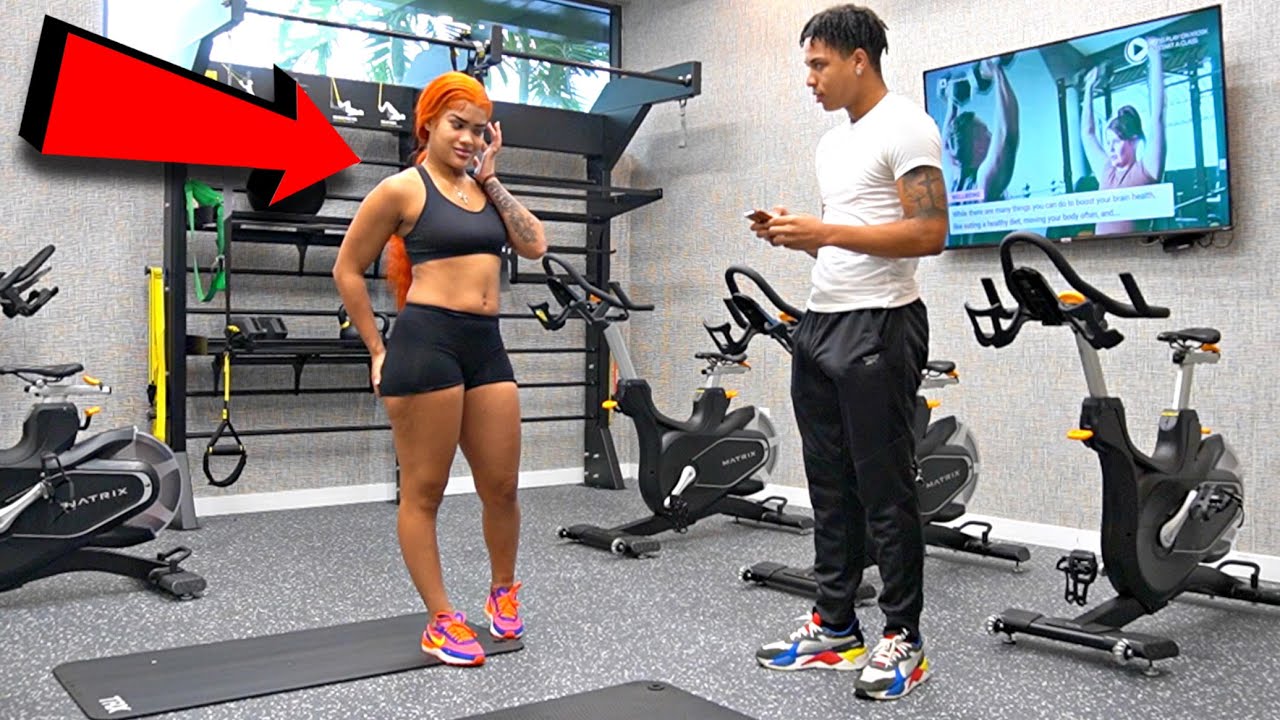 WORKOUT INSTRUCTOR PRANK ON BOUJEE GIRL IN THE GYM! 🏋🏽‍♂️😂