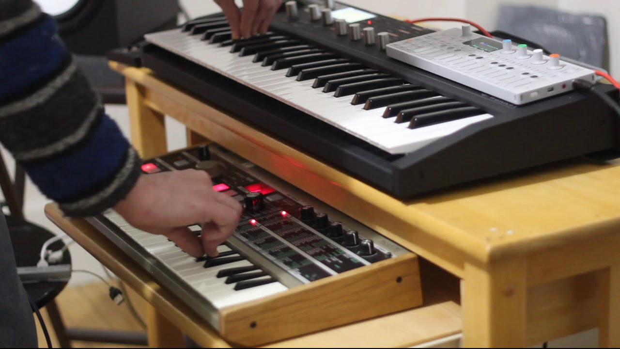 Ambient Space Music : Blofeld,Microkorg & OP-1 (3/8/19)