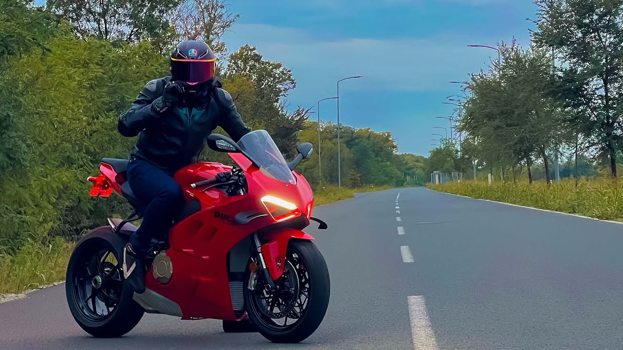 Prvi Motovlog i Voznja Mog Novog Ducati Panigale V4 !!! *zlo od motora*