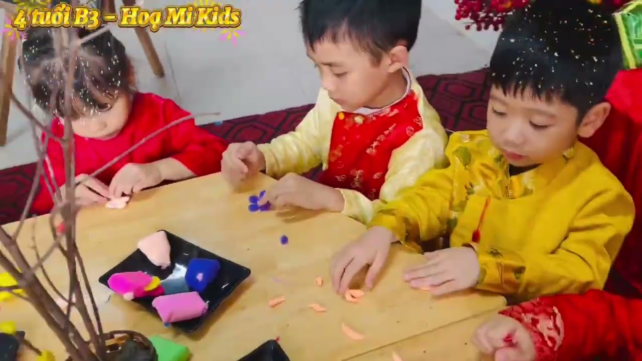 HĐTN: Trang trí cây hoa ngày Tết - Lớp 4TB4