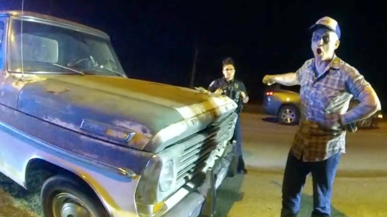 Guy Calls 911 on Cops Who Pulled Him Over