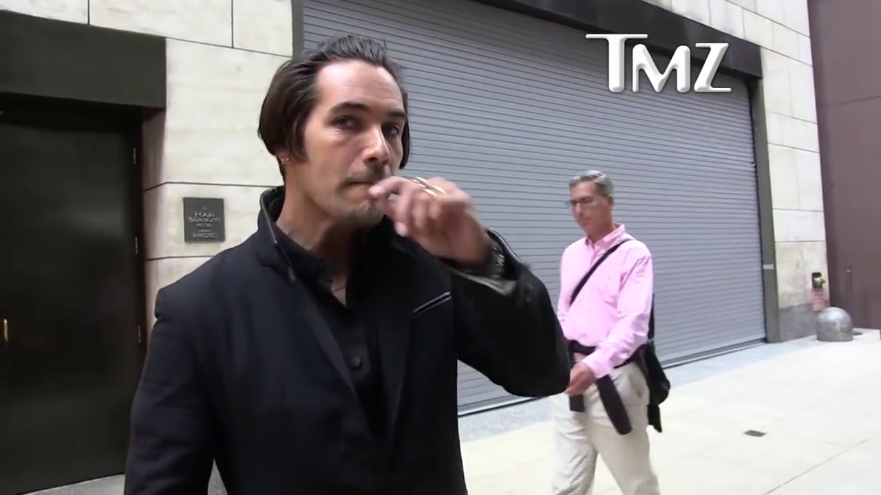 TMZ interviews Justin Bobby about 