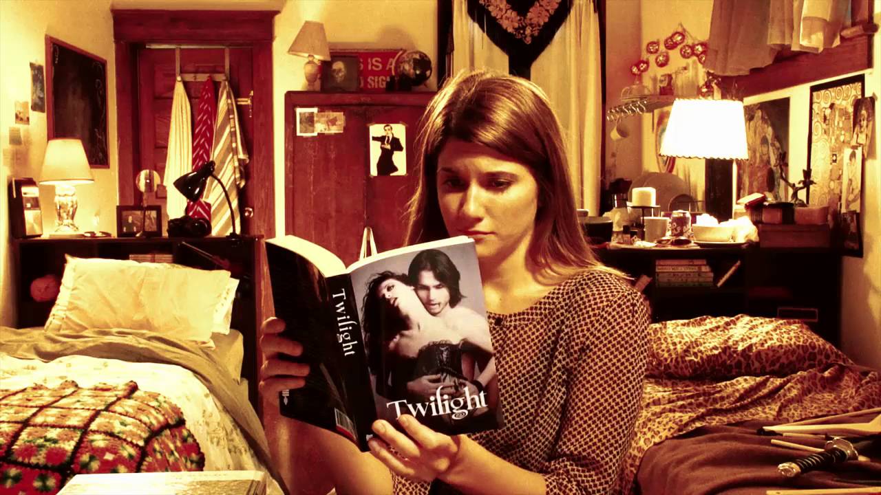 Laura Hollis || Talk nerdy to me
