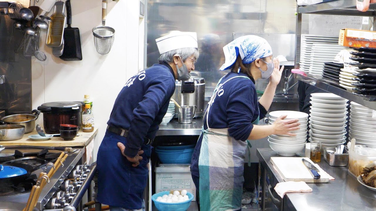 常連に愛され25年！父と娘で営む人情町中華の厨房の裏側を取材！