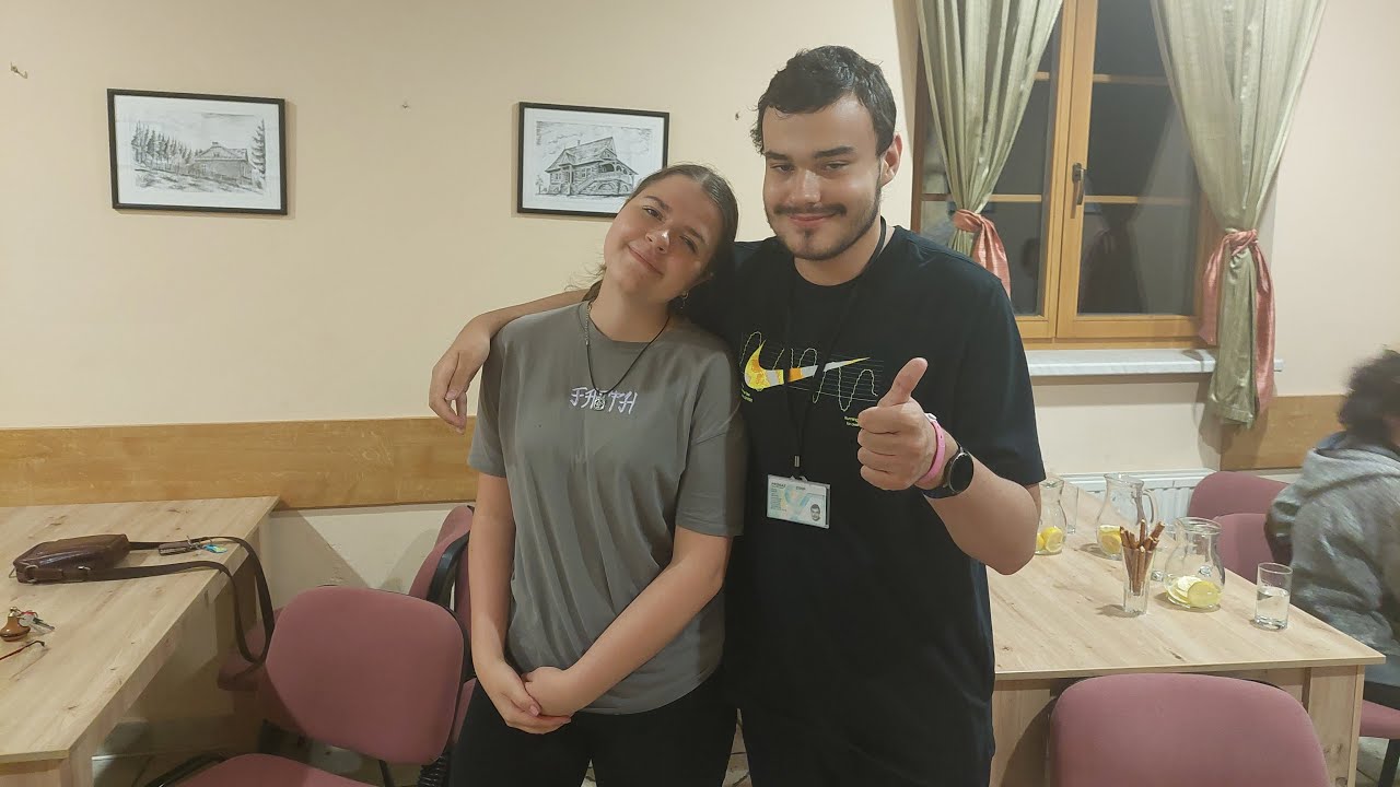 Stream od 16:00 do 16:15 + může se i trochu prodlužovat (Fany má dnes 17. narozeniny)