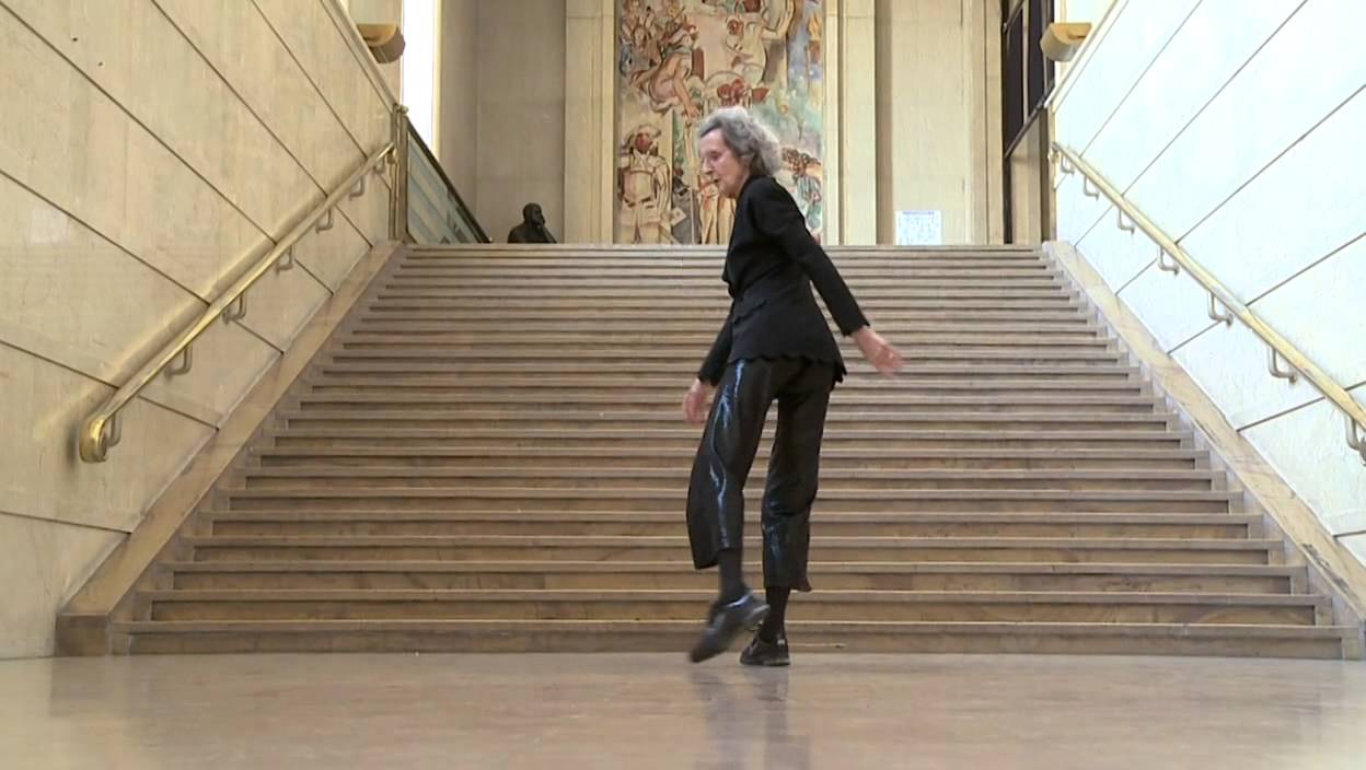 Vue sur les marches - Trisha Brown