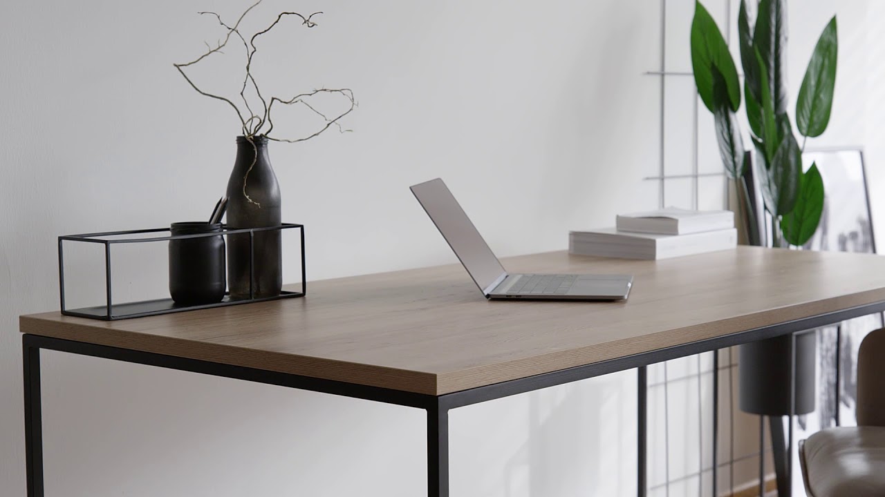 Schreibtisch nach Ma&szlig; mit Eisengestell / Metallrahmen - Holzplatte Online