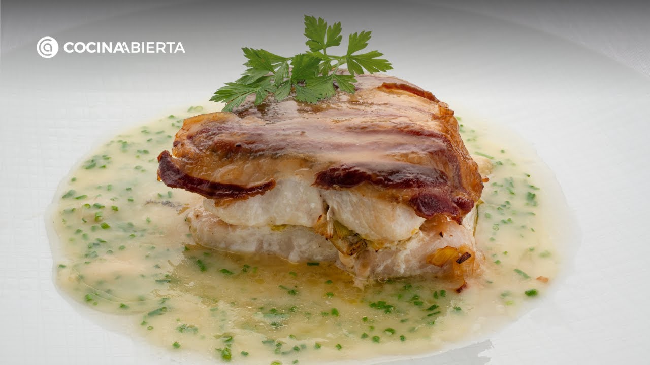 La merluza rellena más sabrosa: puerro, panceta y el toque de Karlos Arguiñano