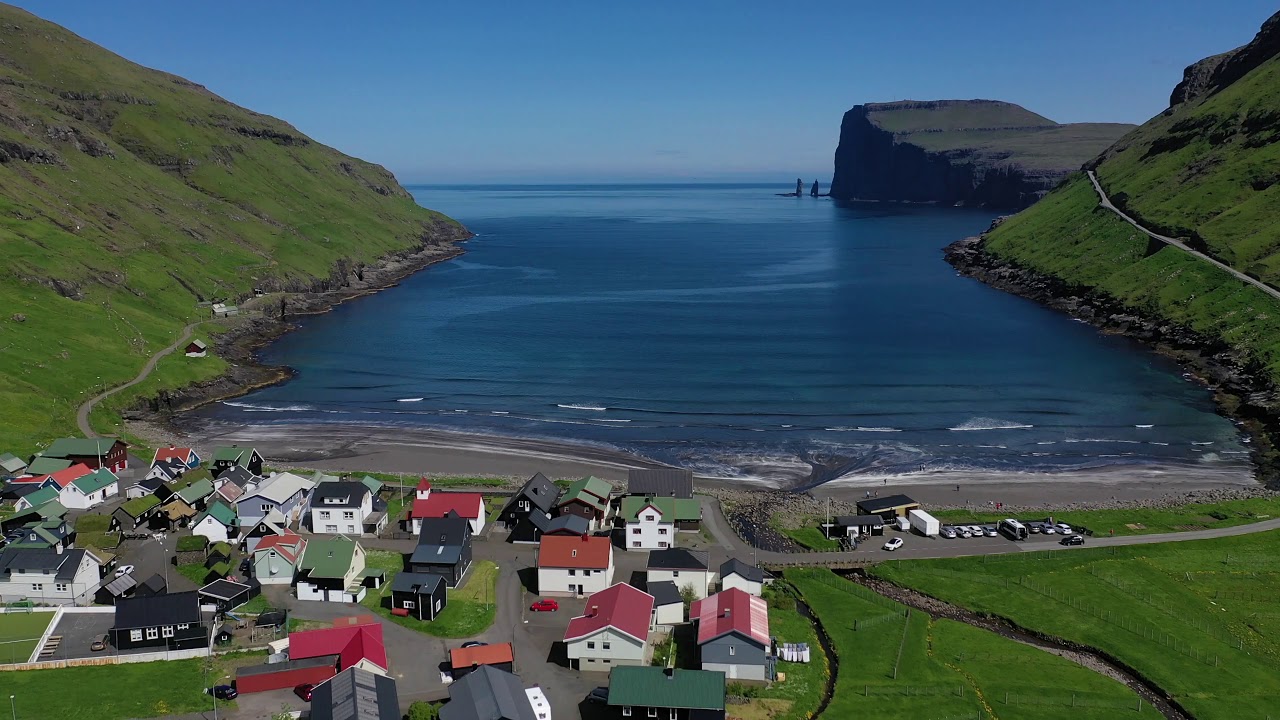 The Faroe Islands: Highlights of "The Golden Circle" + Slættaratindur