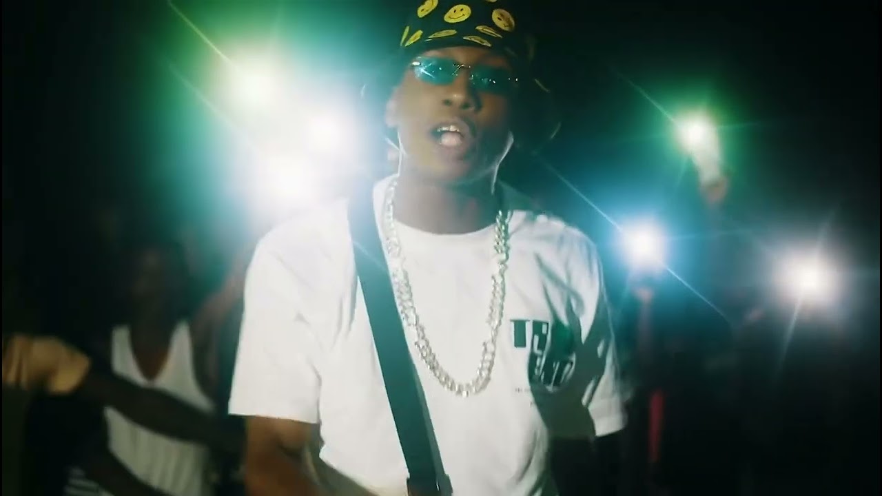 L’OISEAU RARE - Wanda ( CLIP OFFICIEL )