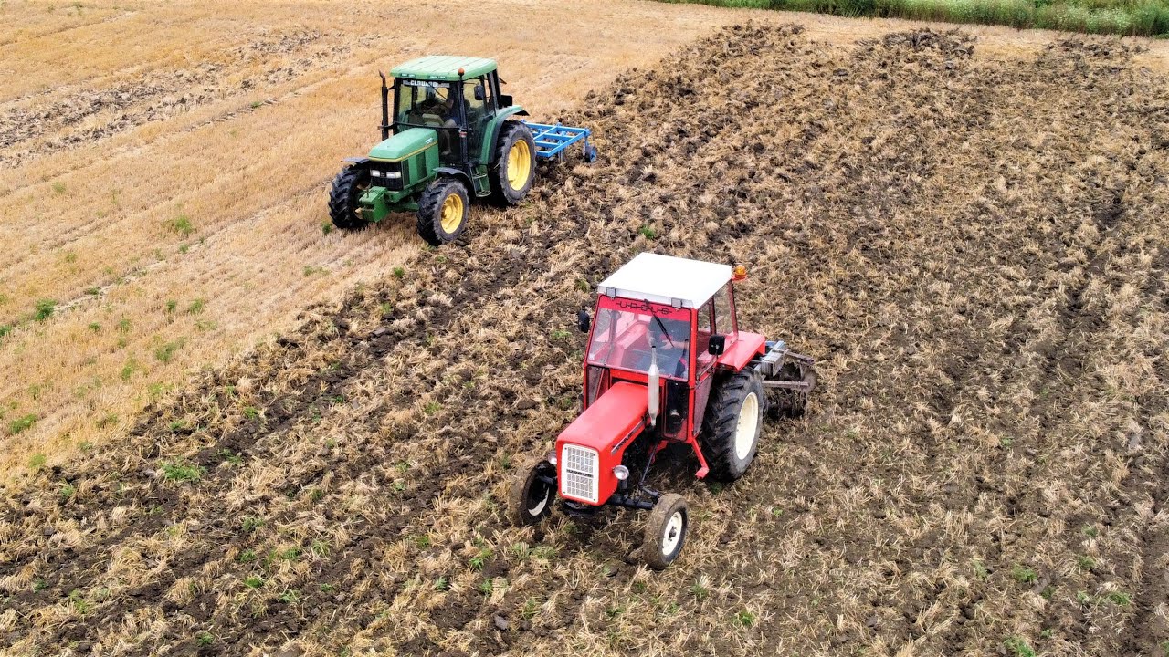 John Deere i Ursus u tandemu | Prašenje strništa