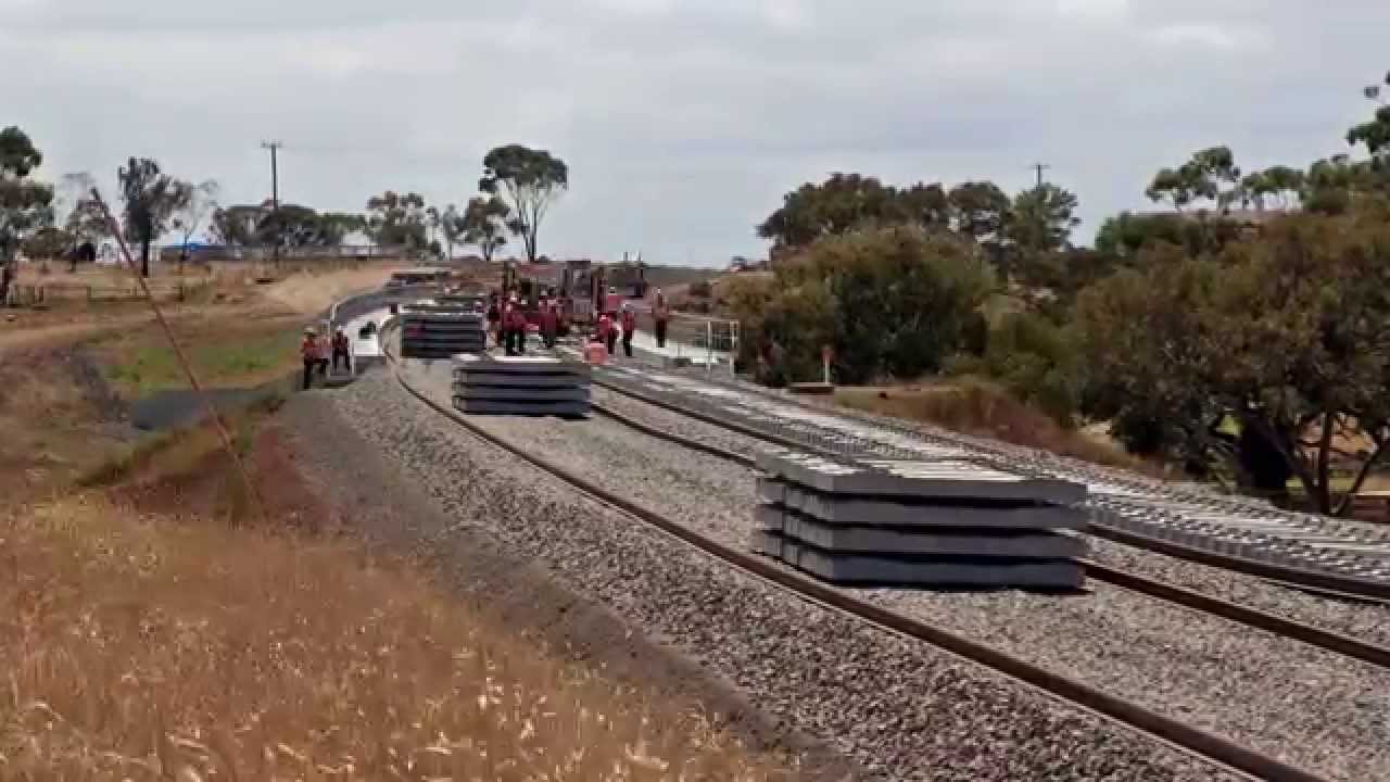 Regional Rail Link: Werribee River bridge construction