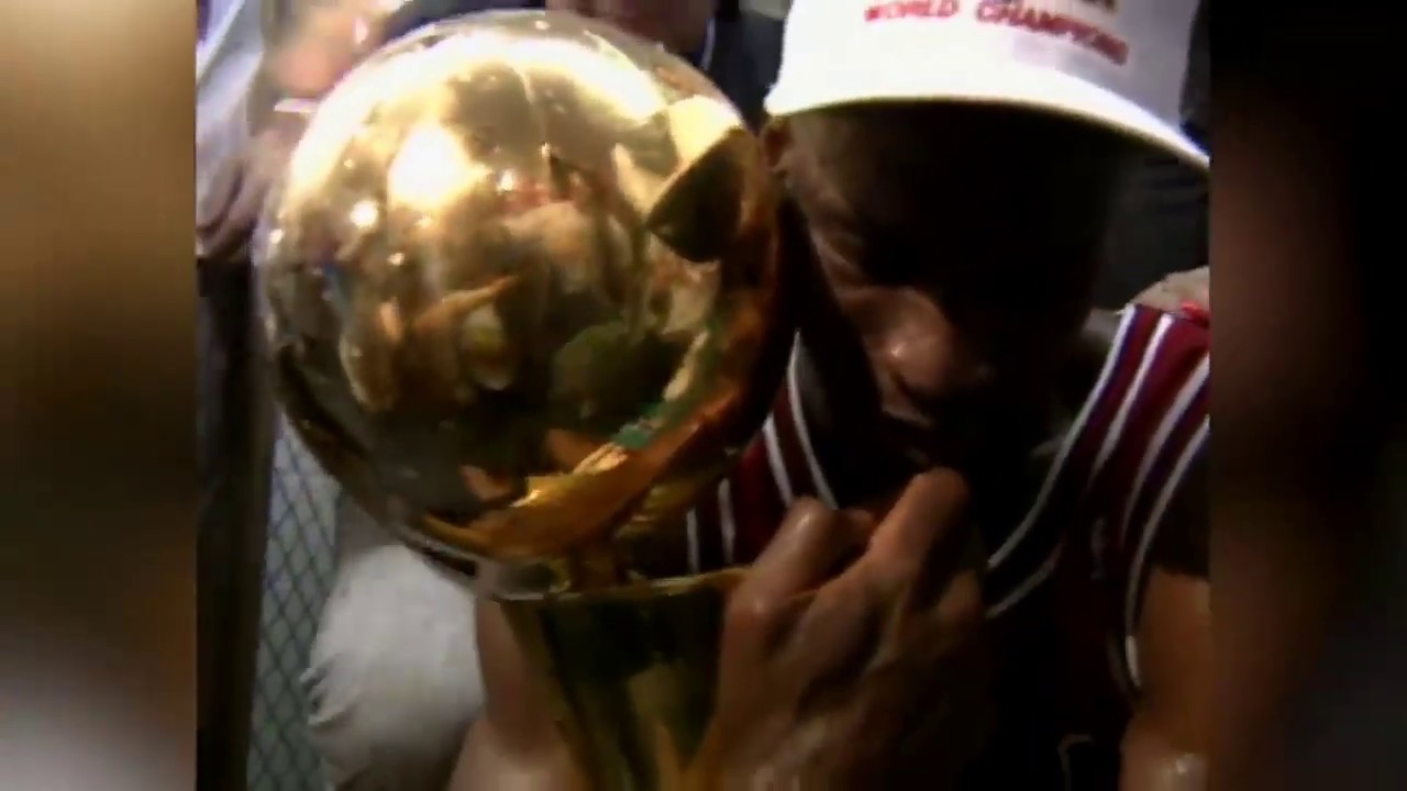 Michael Jordan Highlights - Champagne Bath by Mark Willott - Sports, Fitness & Music