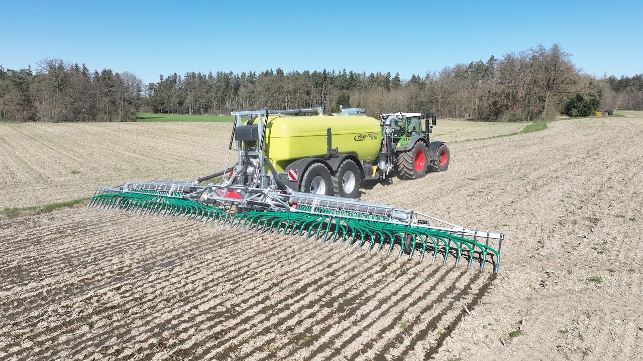 Fliegl Schleppschuhverteiler »SKATE« mit Gülle Polyline 18500