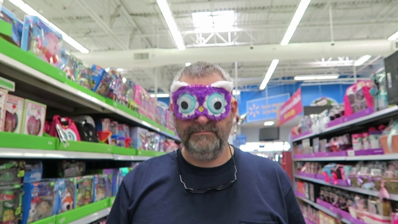 Walmart Christmas Candy Aisle & Small Gifts 2016