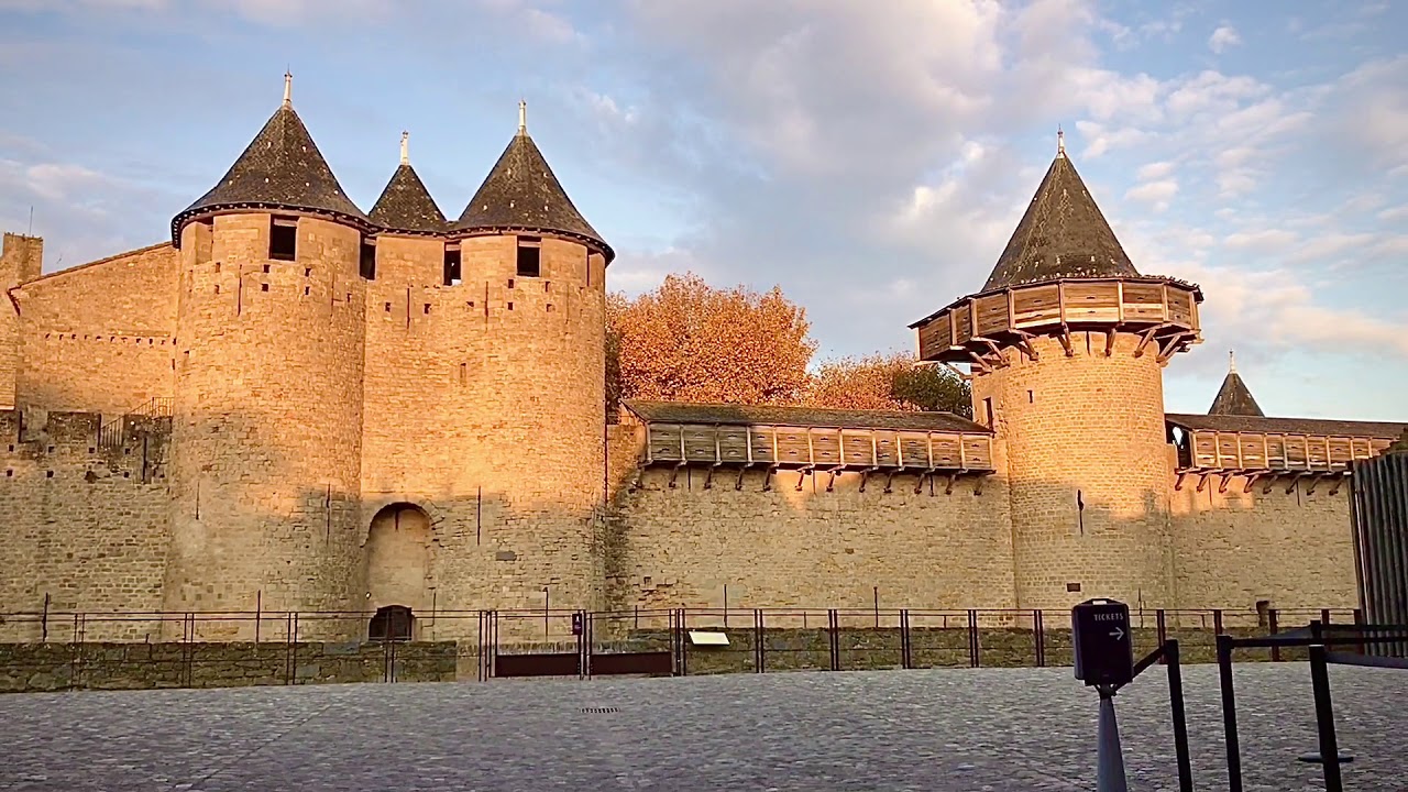 60-SECOND EXCURSION: Wandering medieval Carcassonne, France at sunrise and sunset