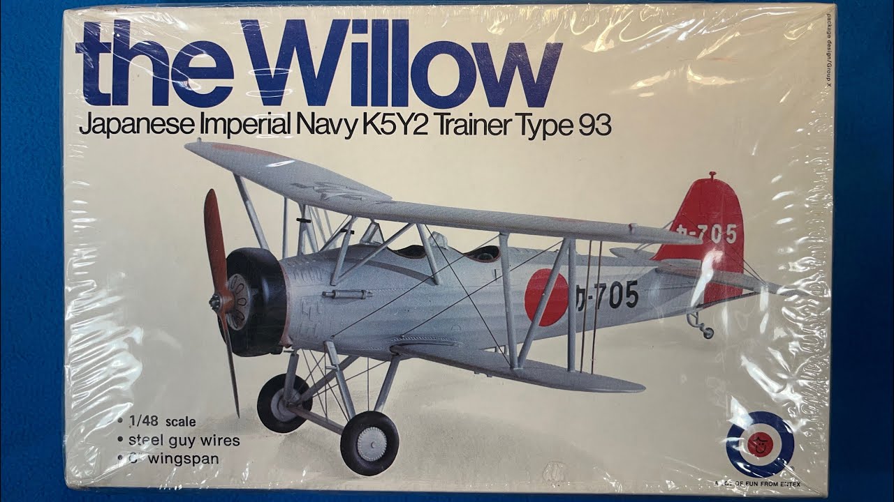 Обзор и распаковка винтажной модели самолёта Entex/Otaki 1974 Yokosuka K5Y Willow