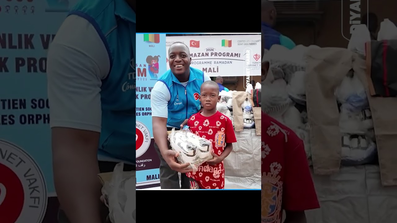 TDV Mali'de Yetimlere Bayramlık Ulaştırdı