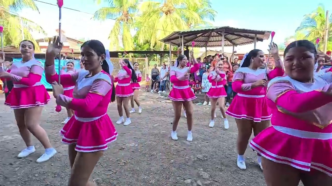Espectacular Presentaciòn de Torogoz Latìn Band