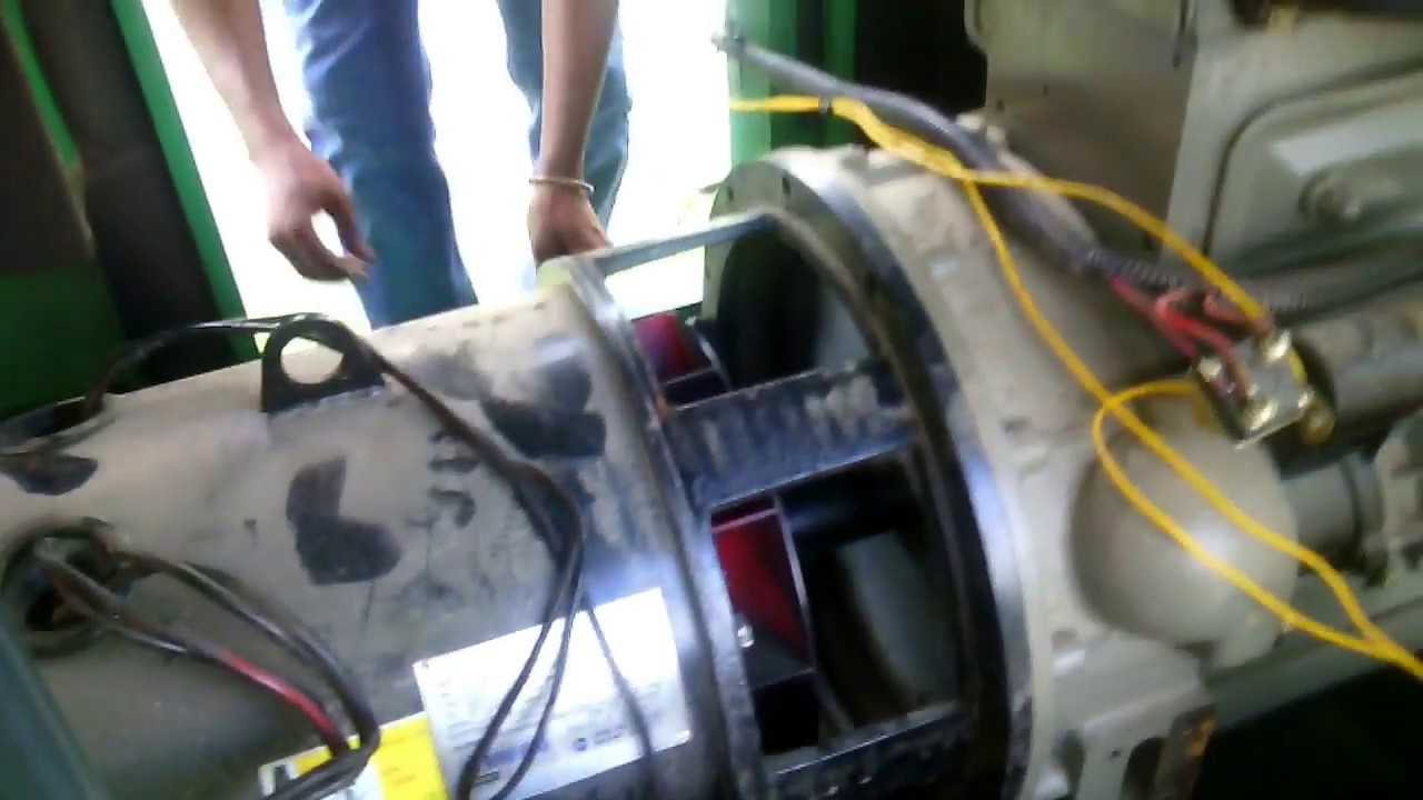 Live disassembling process of an alternator from a diesel generator