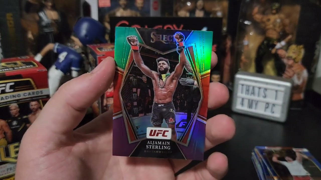 2x 2022 Select UFC Blasters!