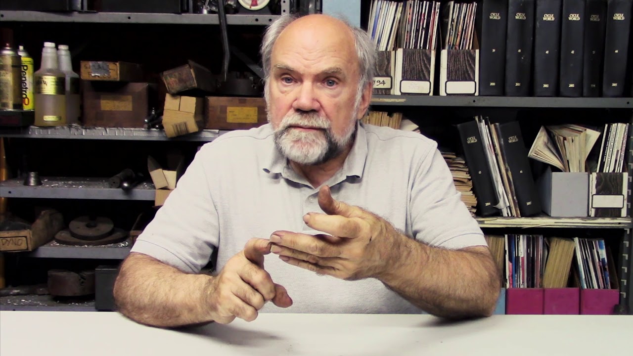 How Does Motorcycle Chassis Robustness Affect Handling?