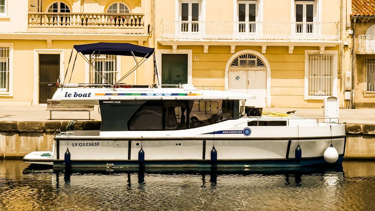 Voyage au fil du Canal du Rhône à Sète en Camargue (avec Le Boat)