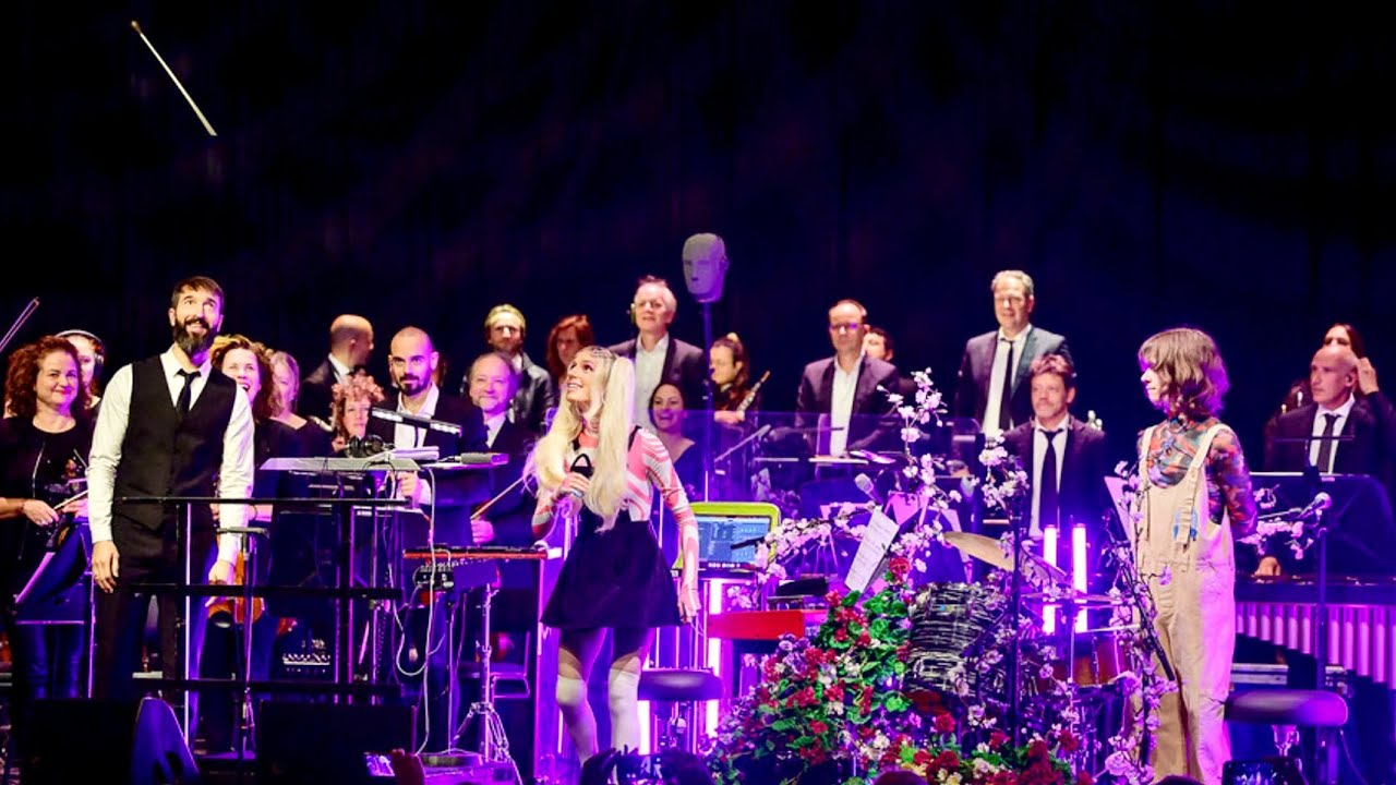 DOMi & JD BECK plus METROPOLE ORKEST live in Utrecht, November 7 2023 - excerpt 12