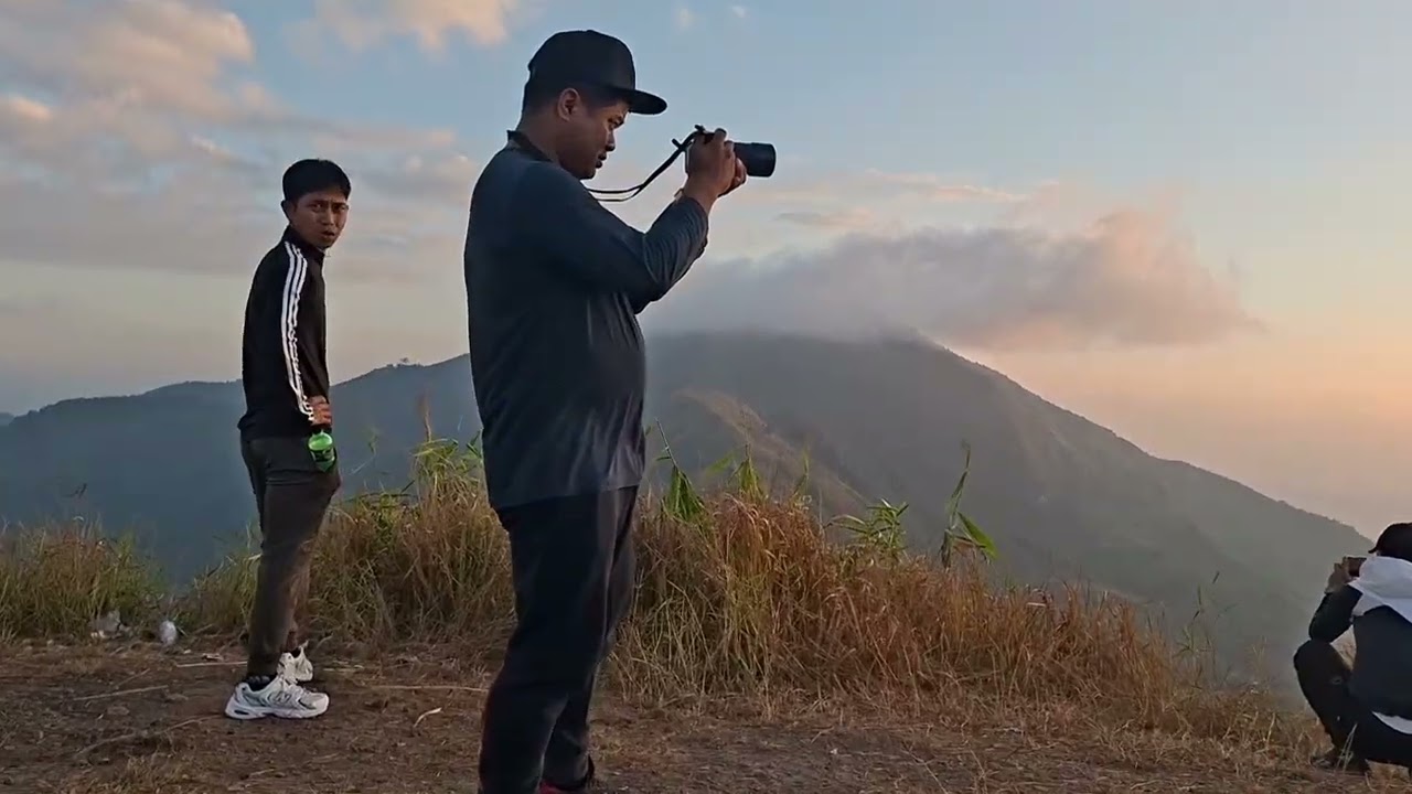 PEHLAWN KHAW HMUN HLUI / CHALFILH TLANG . 10 ah engzah nge i pek ve?  