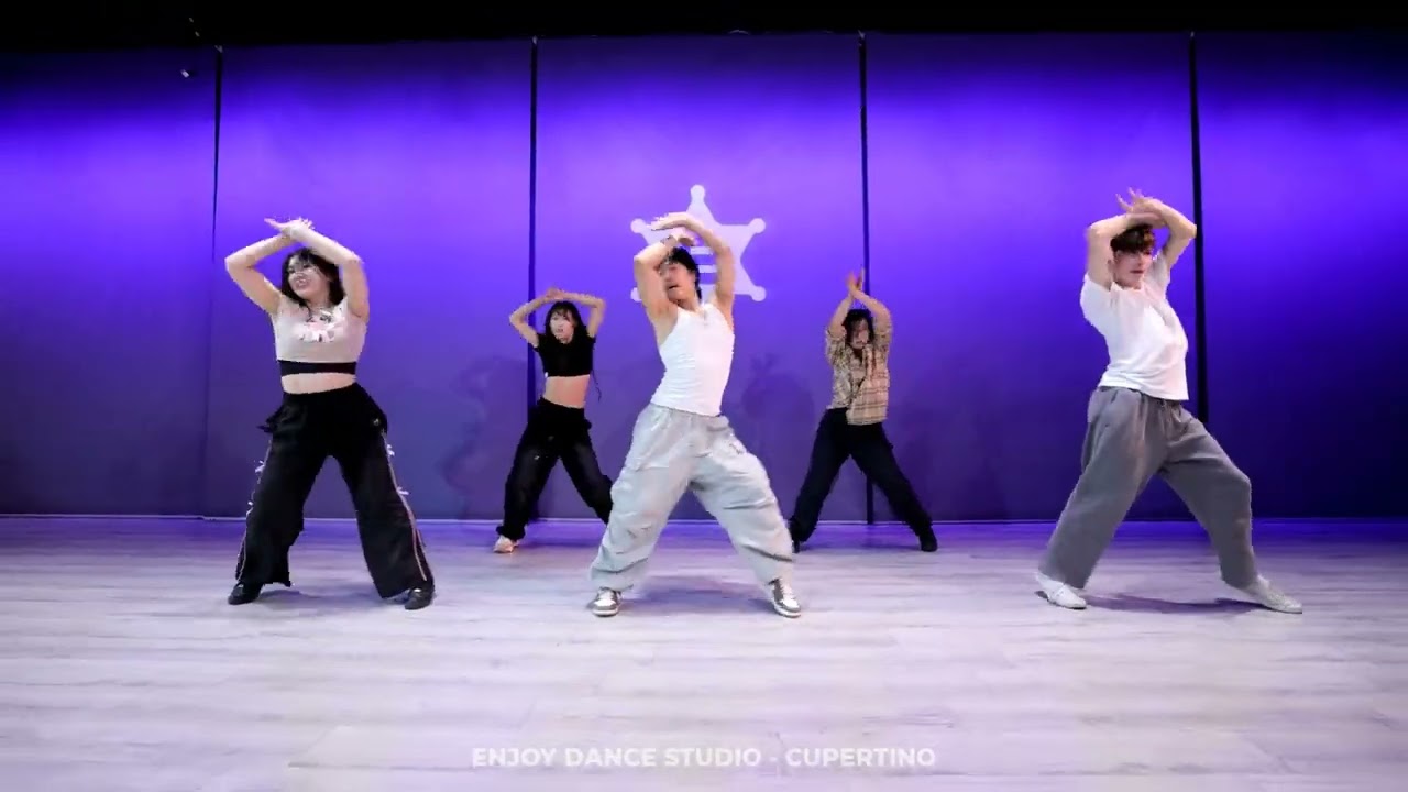 Addison Rae &middot; [Original] Diet Pepsi &middot; Brandon Choreo