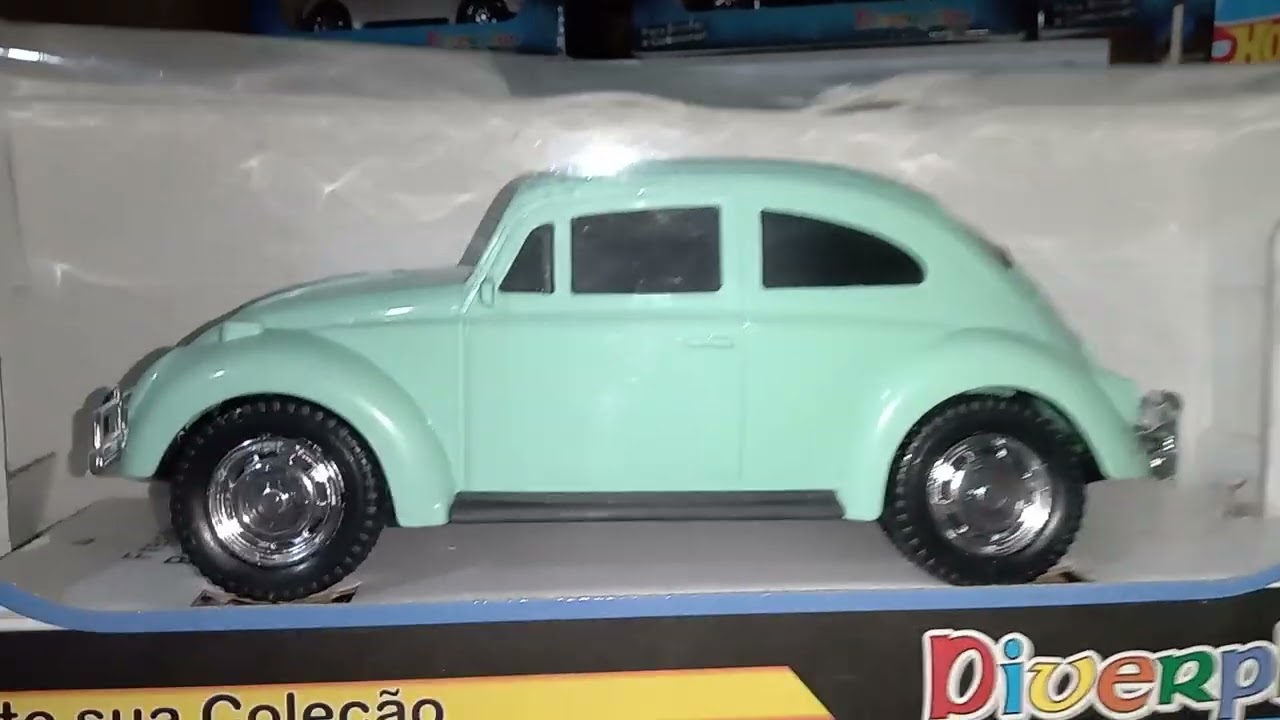 Minha  coleção de fuscas da diverplas de plástico rígido 