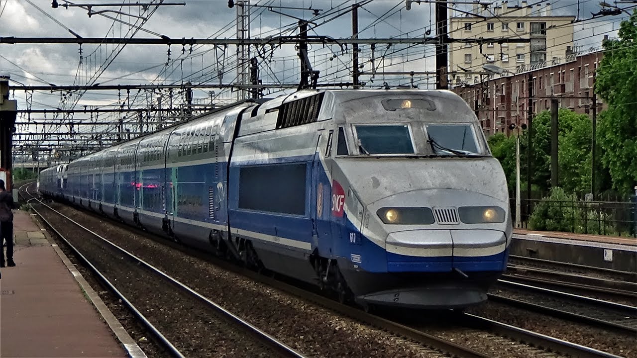 Gare du Vert de Maisons - RER D, TGV, Lyria, TER, Intercités, Thello