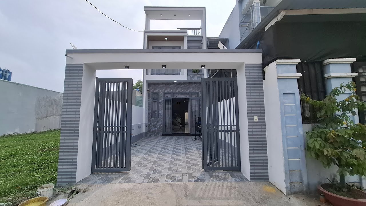 Nhà Đẹp giá Bán Gấp, sổ hồng hoàn công, kề bên Cầu Lớn Hóc Môn