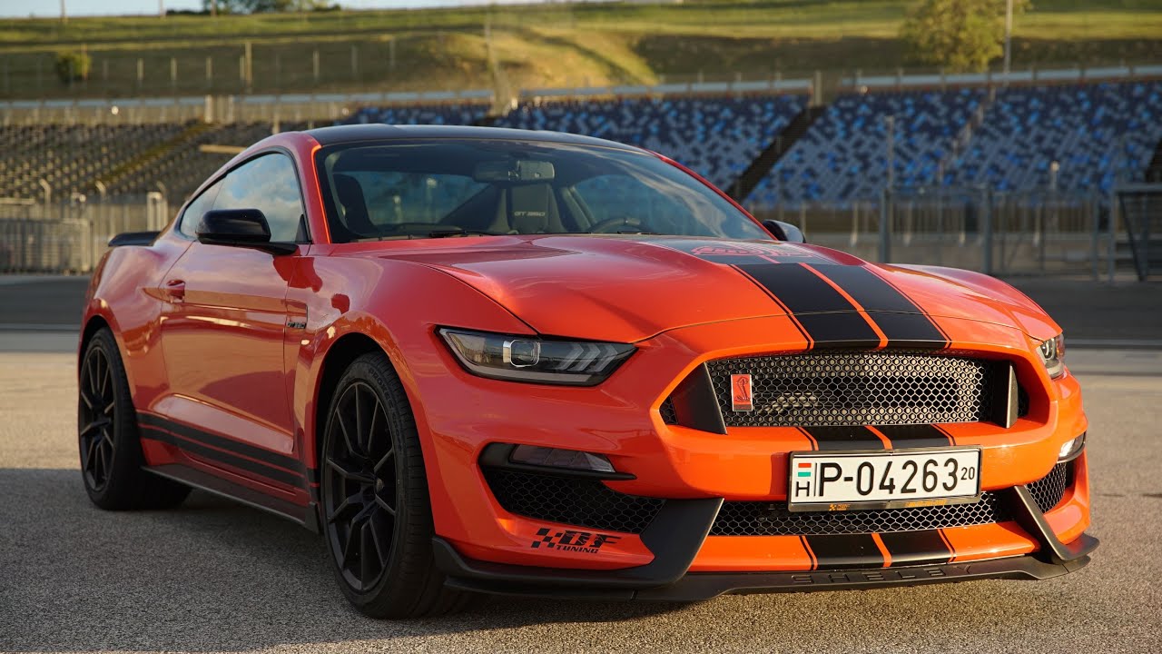 MENNYIBE KERÜL a Mustang általános szervize?