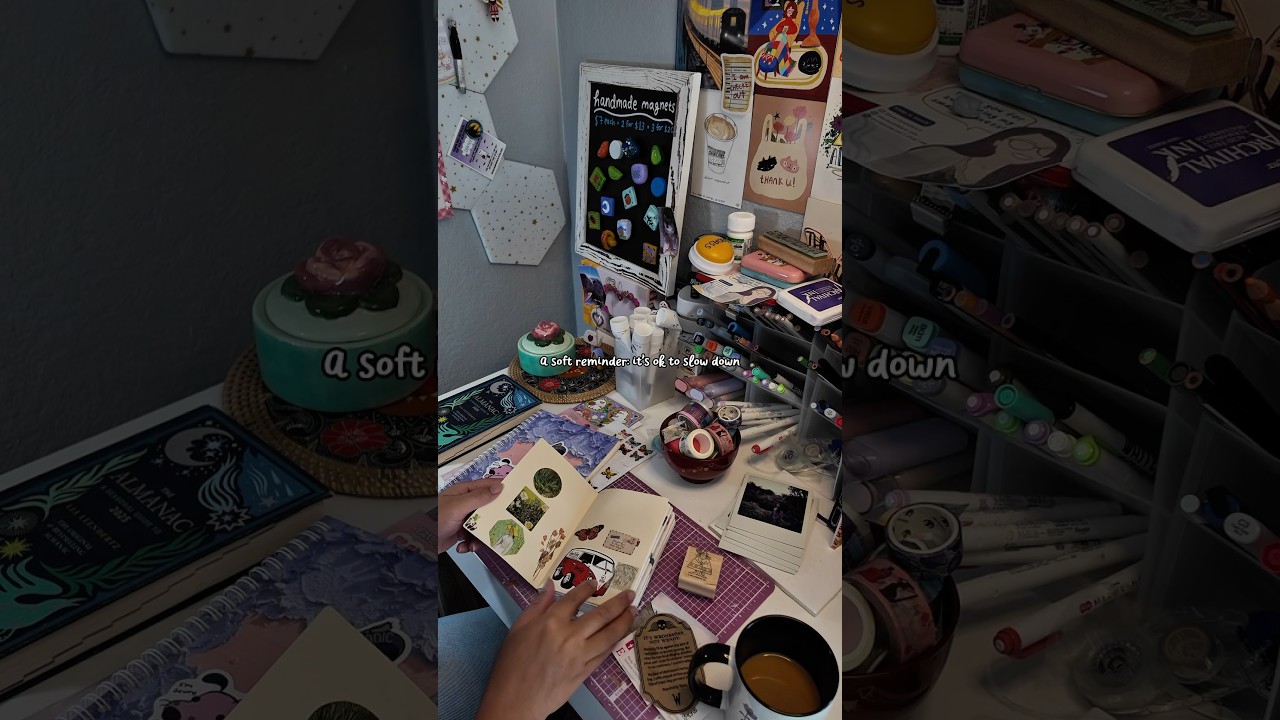 Not every creative session has to be &ldquo;productive&rdquo;🐌#cozyartist #journaling  #slowliving #artistlife