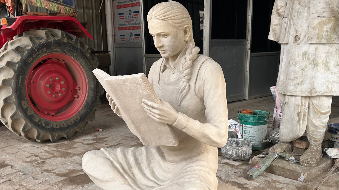 Students statue making with clay and p o p. A model for metal statue #sculpture #statue #art #viral 