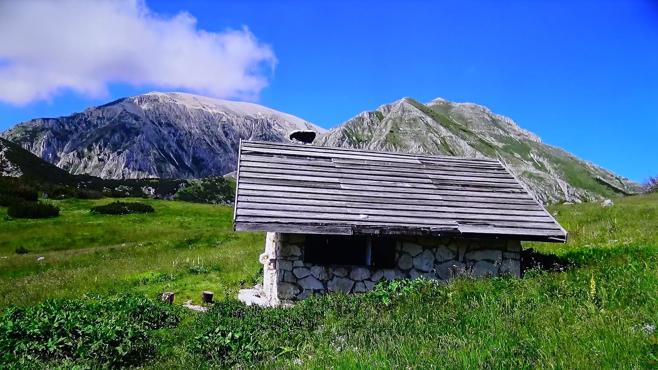 Rifugio Martellese e ascesa al Monte Forcone