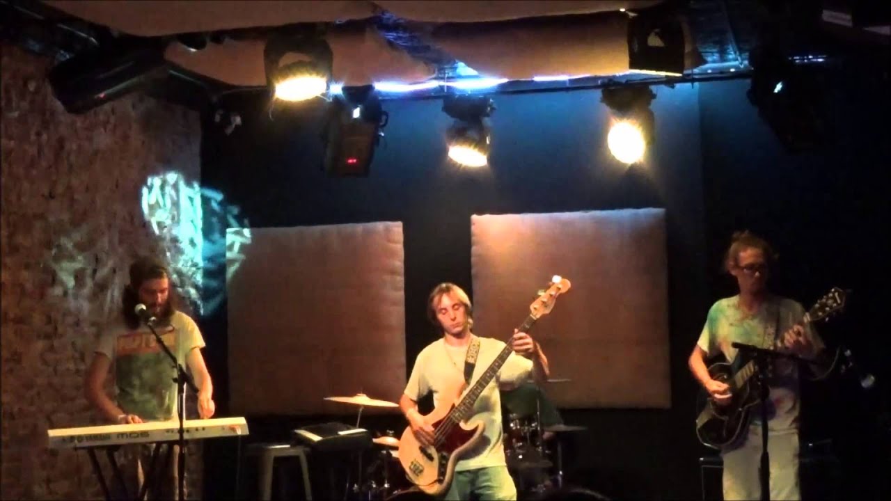 Vaporeyes Live 9.5.2015 - Exo Robot