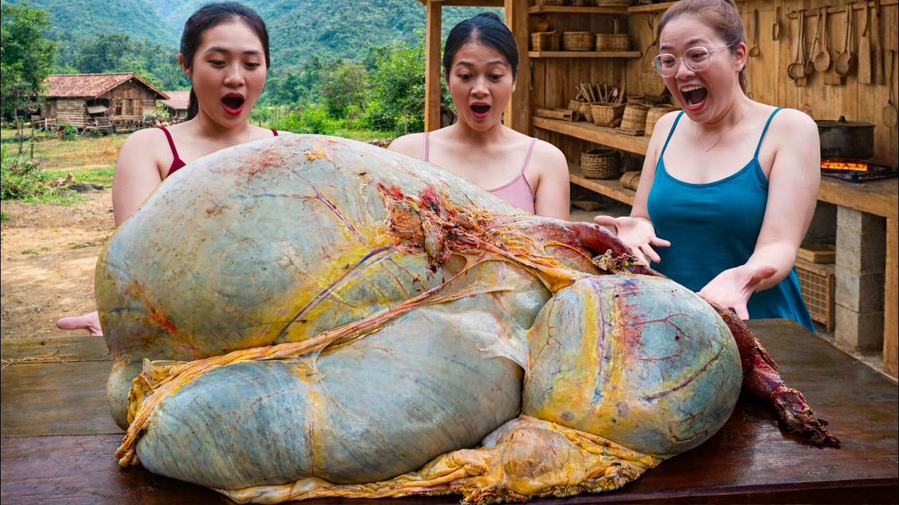 Giant Chicken Offal : Amazing Women cook 11 foods of offal recipe in the countryside