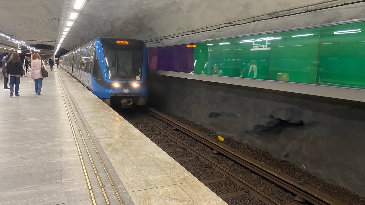 Utforskar Gröna Linjen! Del 3(Skarpnäck-Medborgarplatsen)