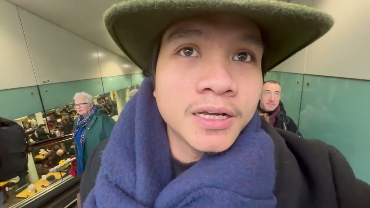 Valentines Day in Paris