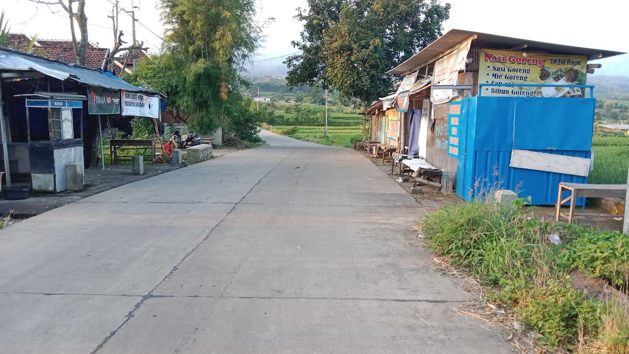 Jalan jalan pagi menyusuri Jalan Kapten Sunaryo 