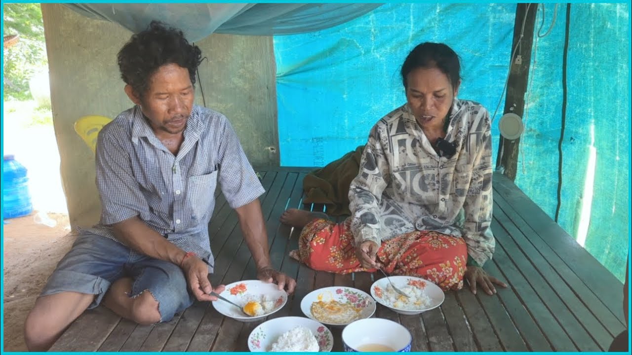#1367 គ្រួសារមីង លុយ រ៉េត សុំដីផ្ទះគេនៅ គ្មានអ្វីហូប ហូបបាយកកសុទ្ធតែស្រមោច