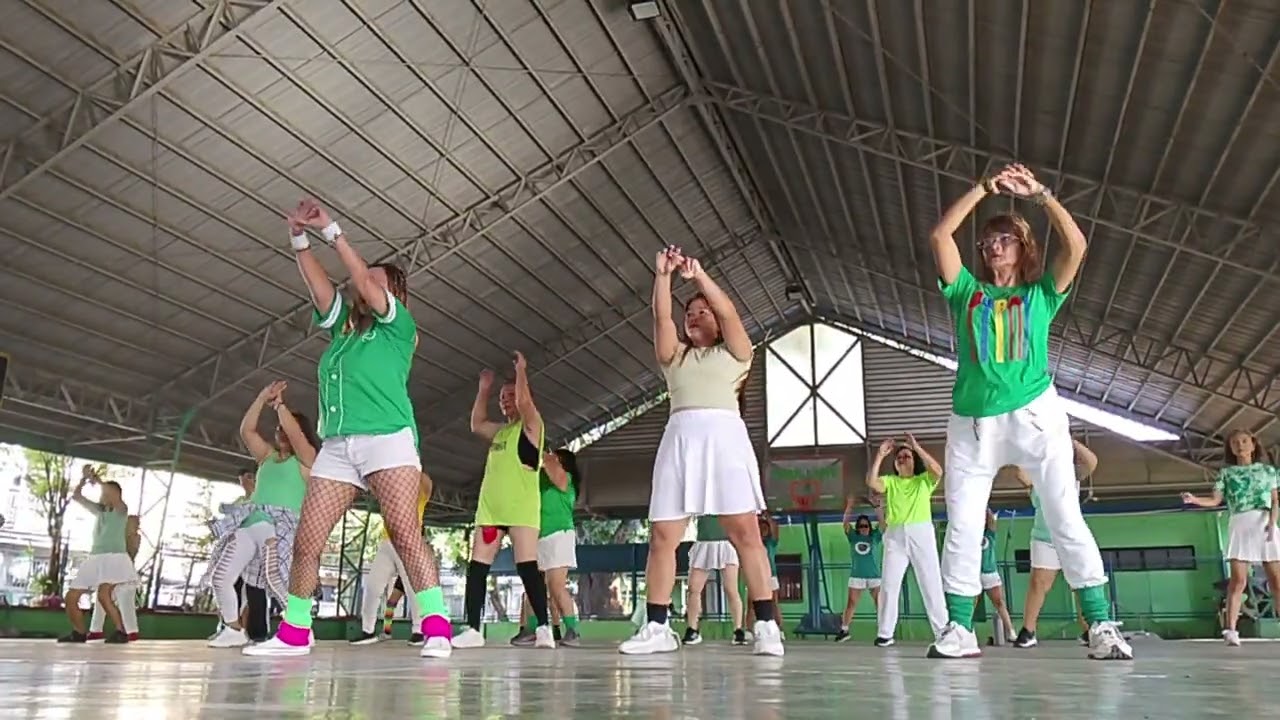 Mas masarap mag Zumba pag mas nakakaindak Ang music😁