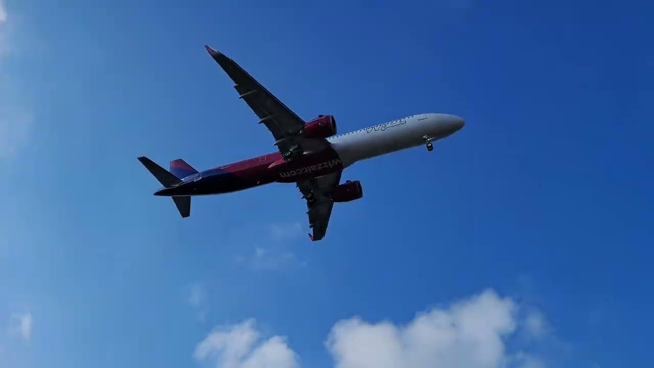 Landing in Almaty ALA Airbus Ұшақтың қону Посадка в Алматы