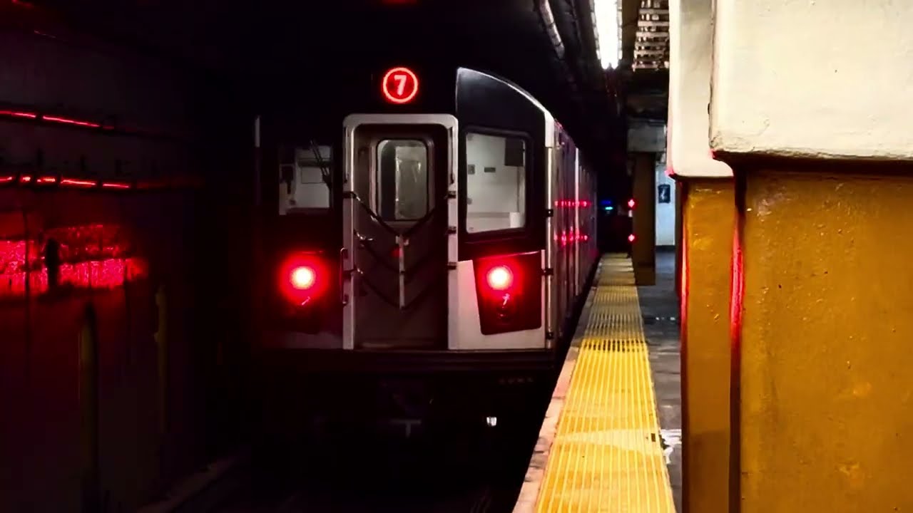 MTA New York City Subway Flushing-Main St Bound Kawasaki R188 (7) Train @ Vernon Blvd-Jackson Av