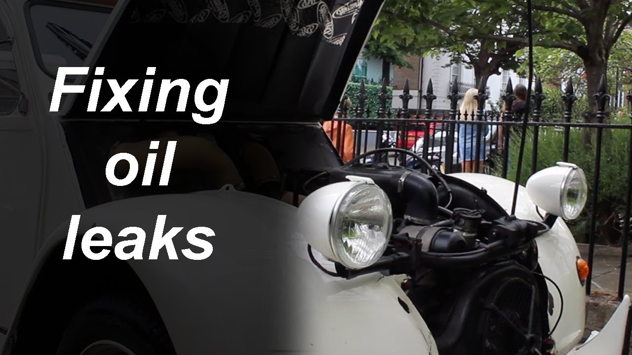 Fixing oil leaks - Citroen 2cv